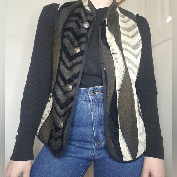 *SOLD*Bohemian Tapestry Vest Reversible Button Front EarthTones Abstract. - Picture 12 of 15